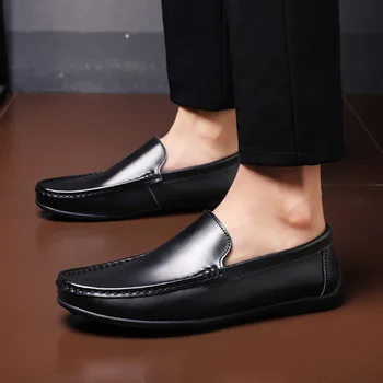 

Men genuine Leather Casual Shoes breathable slip on Male Fashion comfortable Brand Outdoor Sneakers Man Leisure Shoes moccasins