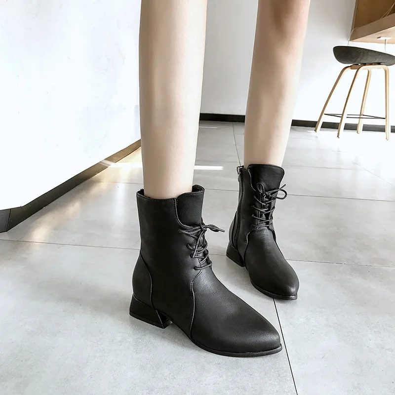 Martin Boots Women 2020 Autumn and Winter Women's Shoes Pointed Toe Lace-up Women's Boots Warm Short Boots