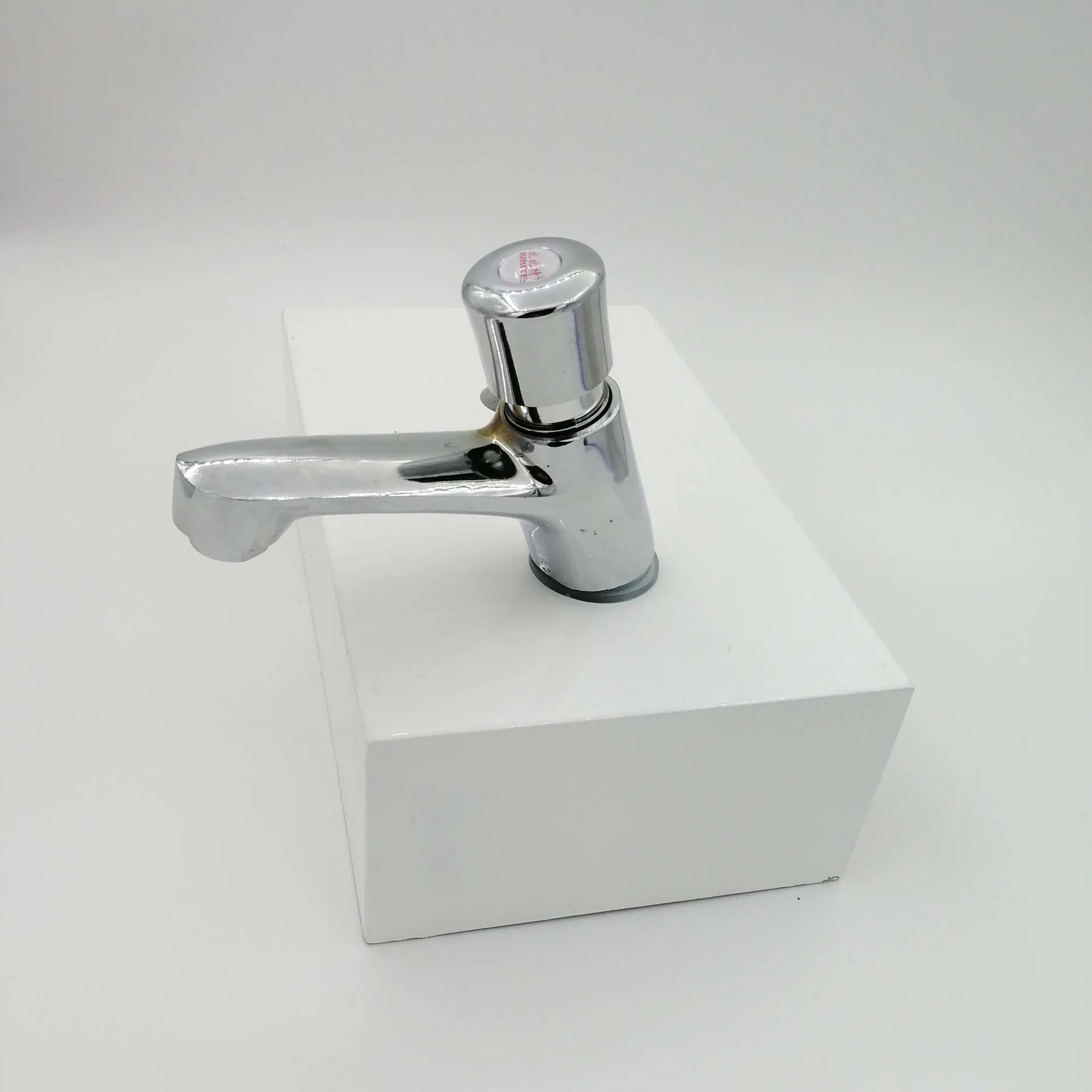 

Manufacturers Wholesale Basin Faucet Hand Basin Faucet Public Toilet Wash Basin Press Water Tap Engineering Service Area