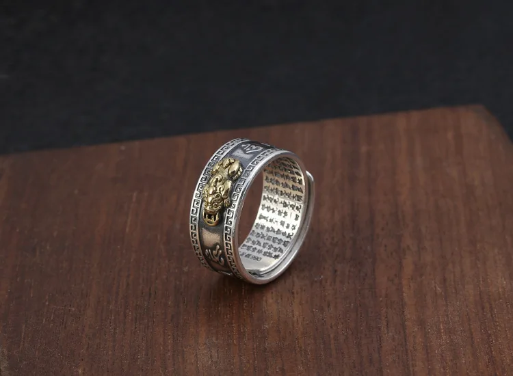 12383628593_2092824473