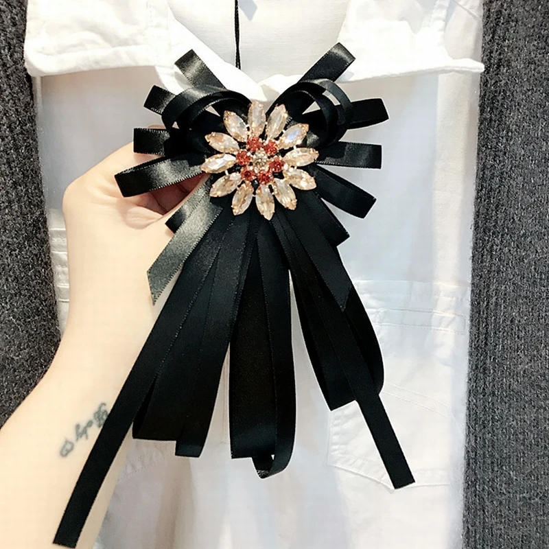 

Korean New Vintage Student Crystal Fabric Big Brooch Bow Tie for Women Retro Fashion Simple Cloth Shirt Collar Accessories