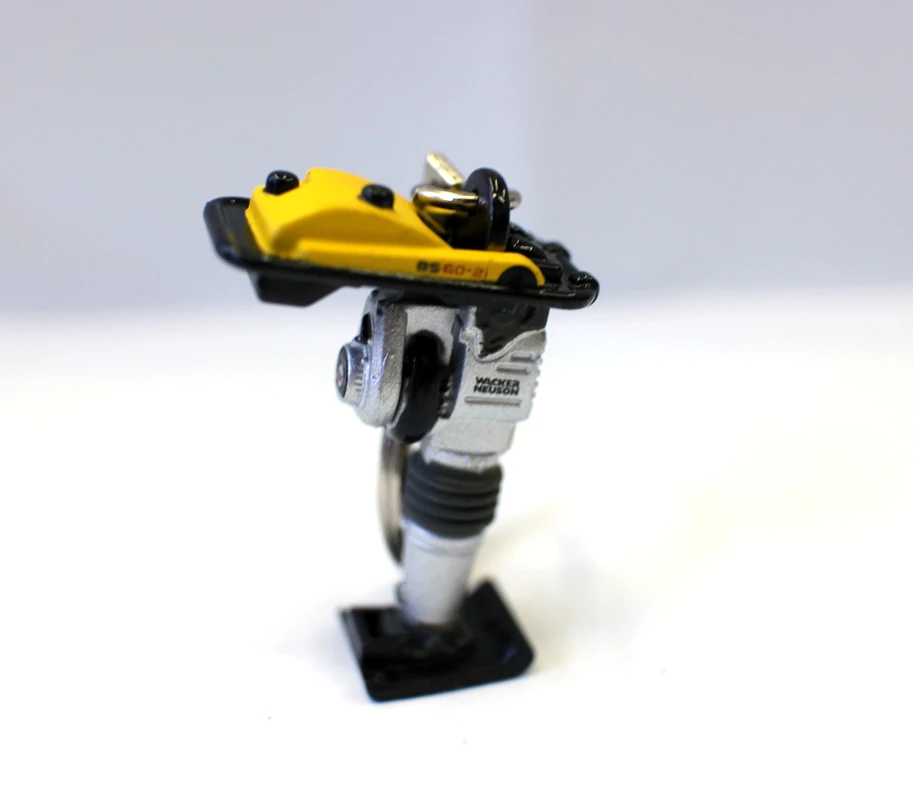 

UH Wacker Neuson Stampfer Rammer BS 60-2I key ring Diecast Metal Model