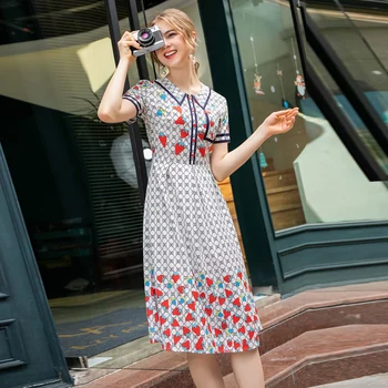 

Summer 2020 New Women'S High Quality Vintage Elegant Chic Strawberry Print Splicing Fashion Party Casual Chiffon Dress