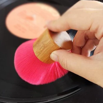 

High Quality Wooden Handle Cleaning Soft Brush Vinyl LP Player Accessories