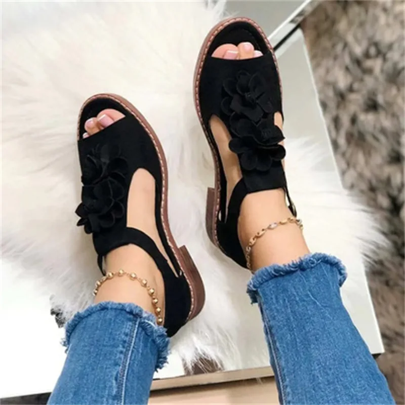 

Women's Low Square Heel Large Sandals 2021 Summer New Korean Style Round Head Open Toe Flower One Word Buckle Fashion Shoes