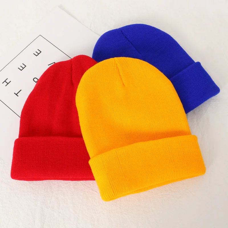 Miya Mona/Новые Осенние вязаные шапки для женщин; тонкая вязаная зимняя шапка; однотонная шапка ярких цветов для девочек