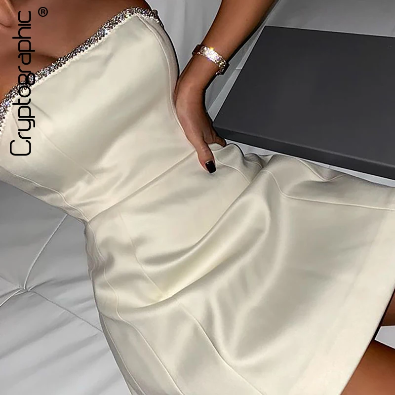

Cryptographic Diamond Off Shoulder Dress for Women Sexy Strapless Bodycon Mini Dress Fashion 2020 Elegant Evening Party Dresses