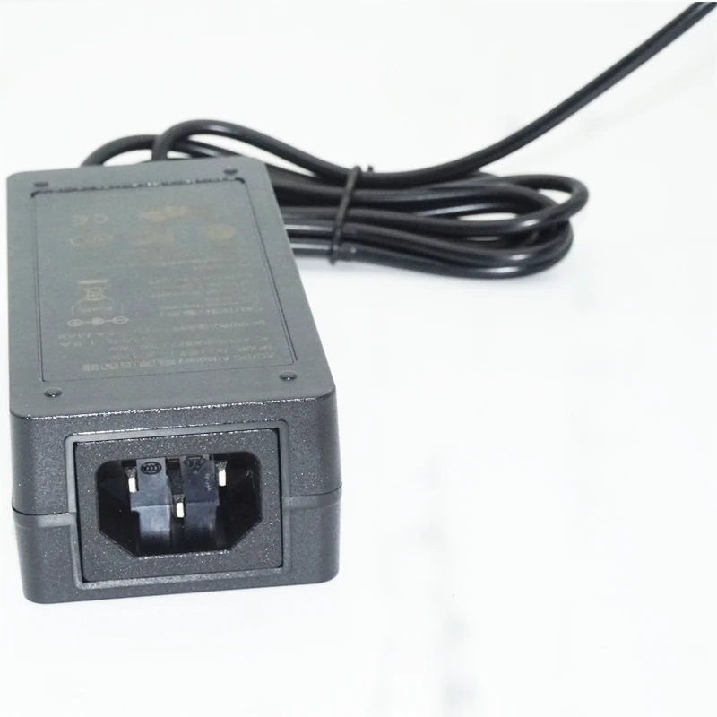 100-240Vac вход переменного тока, 12VDC выход, 5A 60W 12V Светодиодные полосы драйвер, 5,5*2,5 AU UK US EU plug экрана монитора дистанционного управления 12V светодиодные ленты адаптеры питания