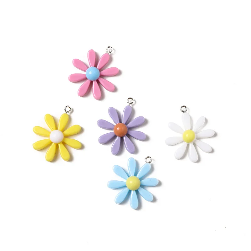 10pcs Small daisy flower petal Charms Pendants for Decoration Bracelets