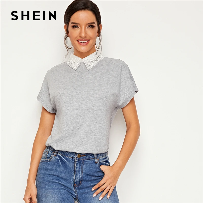 Повседневная футболка SHEIN серого цвета с контрастной вышивкой и воротником из