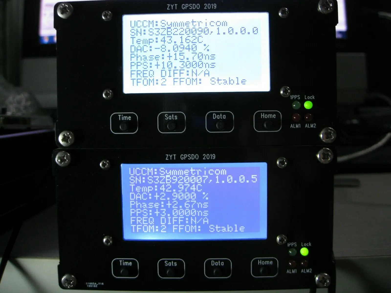   2019 symmetricom lcd gpsdo 10 mhz 1pps ocxo gps ¡  utc ð