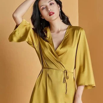 

One-piece Nightgown summer pajamas women's seductive халатик robes bathrobes rayon solid color bride bridesmaid robes 2020
