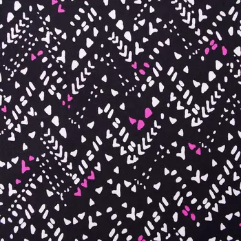 

1 yard Hearts printed on black Cotton Woven Fabric (width=140cm)