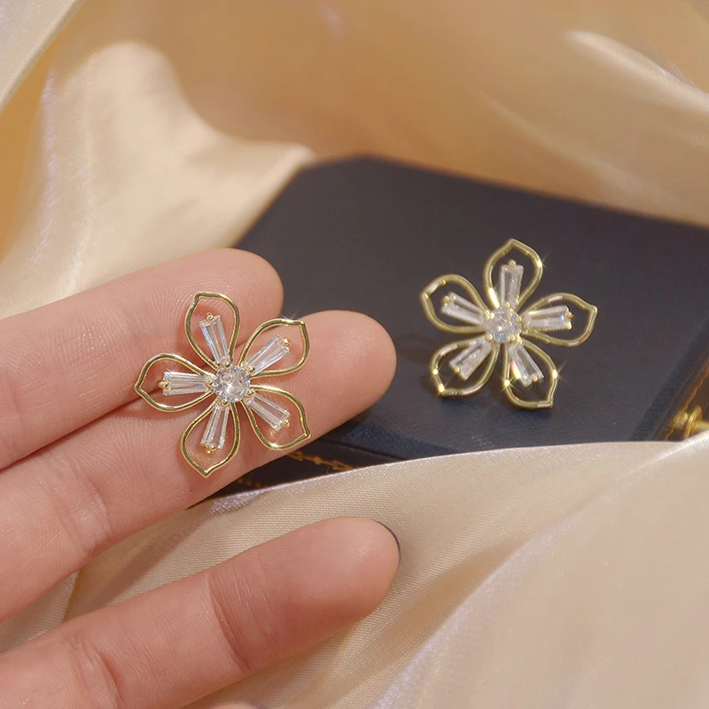 14K Real Gold Trendy Hollow Flower Women Earring Bling Crystal CZ Temperament Fashion Stud Earrings for Bridal Wedding Jelwery - Image 5