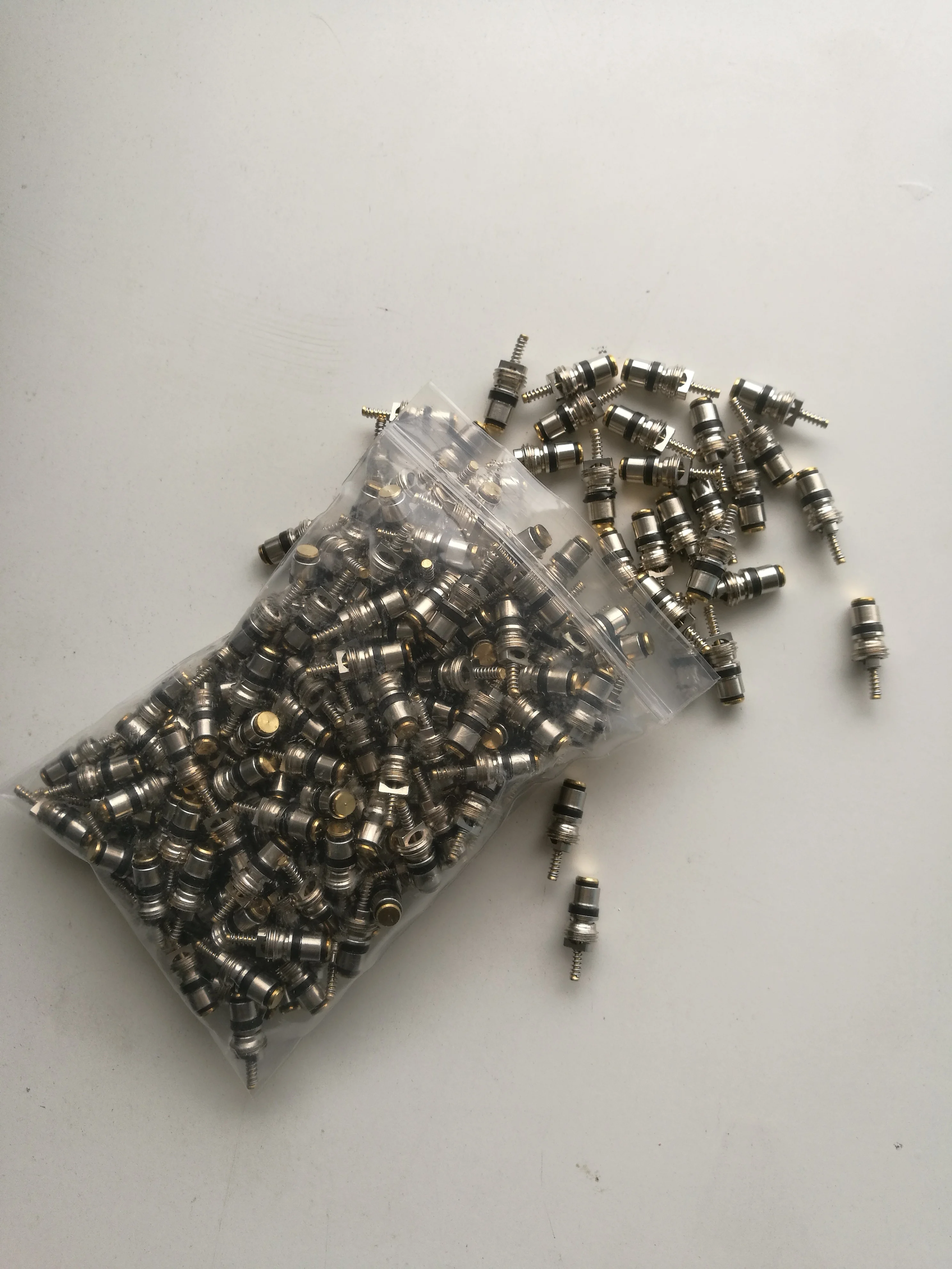 RGFROST M8*1 HNBR 50pcs A/C Valve Core R134a of Car AC valves Auto AC Piping High pressure resistance Copper Valve Core