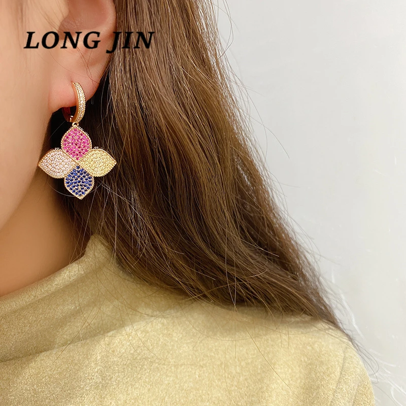 

Color four petal earrings female models full of zircon three-dimensional petal earrings luxury fin eearring jewelry 
