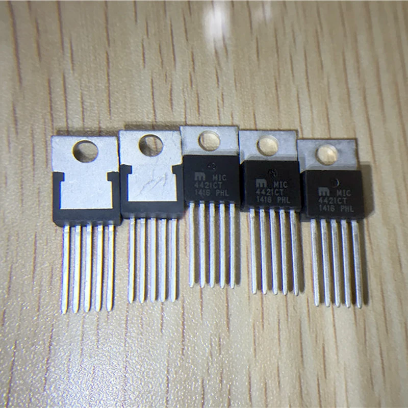 Новые оригинальные 2 шт./лот MIC4421CT MIC4421 4421CT или MIC4421ACT MIC4420CT MIC4422CT TO-220-5 9A пике с