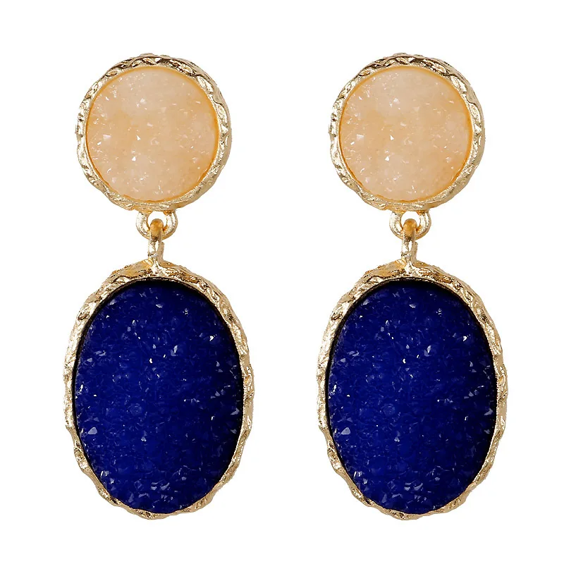 12779377342_1626211359