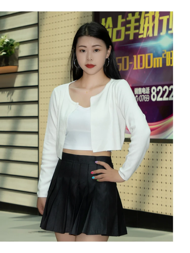 Blouses Black Cropped Knitted Sweater Korean Fashion Cardigan Female Women's Coat Spring 2025 Clothing Long Sleeve Top Jersey