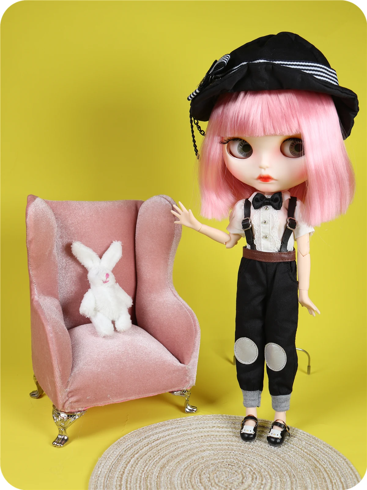 Hannah – Premium Custom Neo Blythe Doll with Pink Hair, White Skin & Matte Cute Face 2