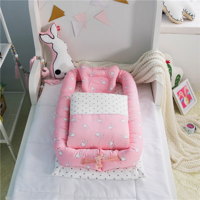 

Portable Crib Bed Neonatal Baby High Quality Sleeping Artifact Collapsible Bionic Bed Can Clean Crib Send Quilt And Pillow