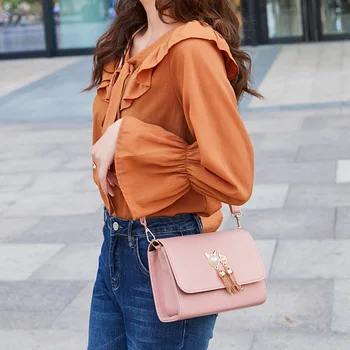 

Women's shoulder bag, straddle bag, classic small square bag, female tassel bag, Japanese and Korean style small bag