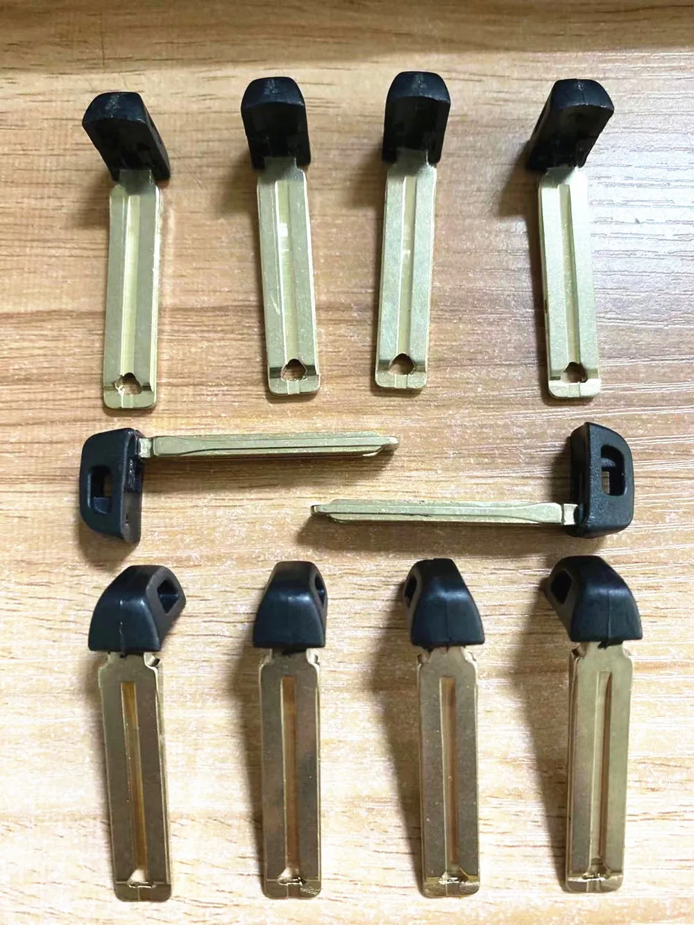 5pcs Emergency Smart Prox Remote Key Fob Uncut Blade Blank Insert For Lexus Toyota SMART REMOTE KEY TOY48 TOY40 HY22 Key Blade car remote key car key