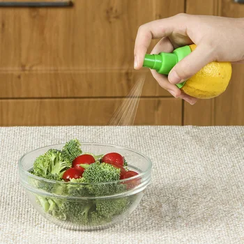

1PC Manual Juicer Orange Lemon Squeezers Lemon orange Fruit Tool Citrus Spray Cooking Tools Kitchen Accessories