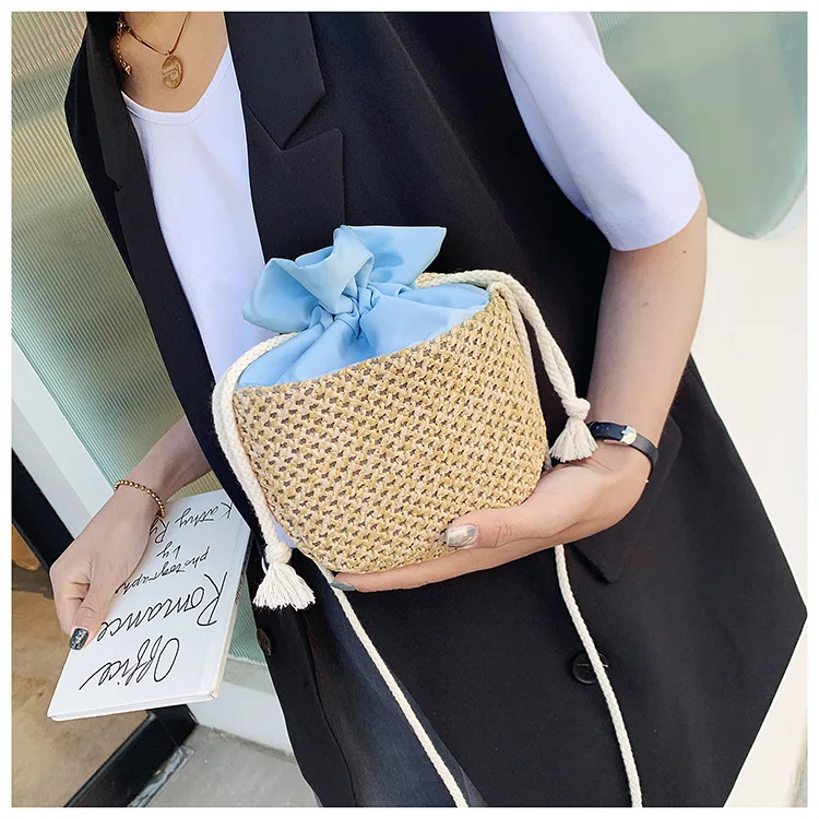 Petit sac bandoulière en osier