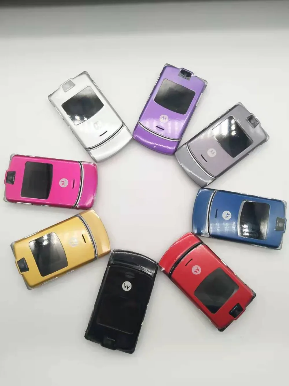 Серебристые Цвет ~ 100% оригинальный мир версии флип четырехдиапазонный с GSM Motorola Razr V3 мобильного телефона один год гарантии Бесплатная