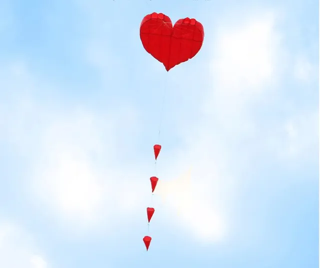 free shipping 5m love heart soft kite fly nylon fabric kite weifang big kite wheel walk in sky outdoor toys for adults ikite new 4