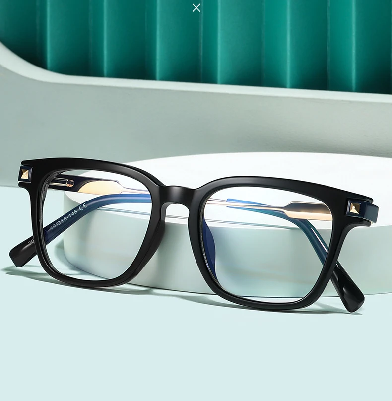 Eyeglasses frame front