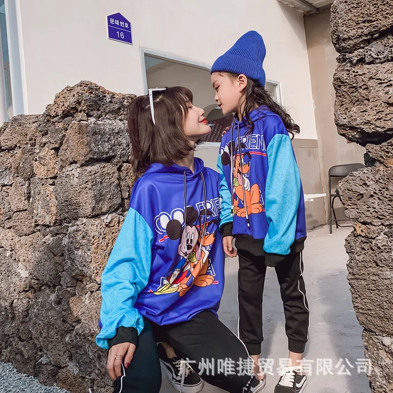 

Mother Daughter Son Sweaters 2020 New Spring Family Matching Fashion Mini Print Hooded Sweatshirts Mom and Me Clothes Outwear
