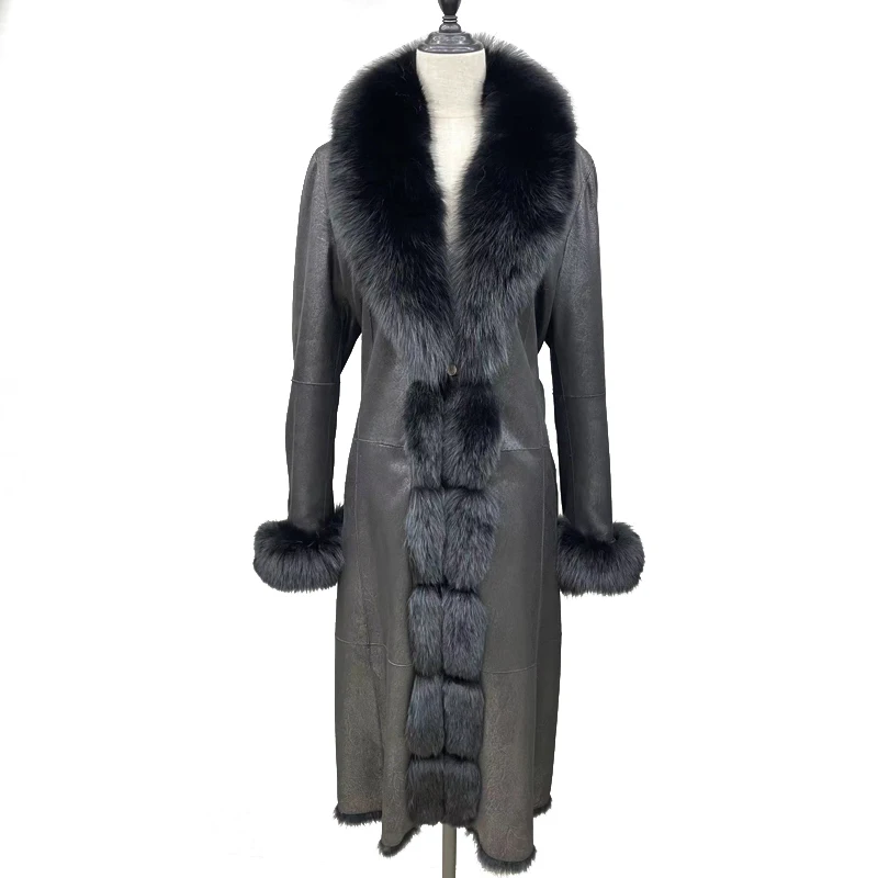 Рисунок 2 - Пальто женское из натурального