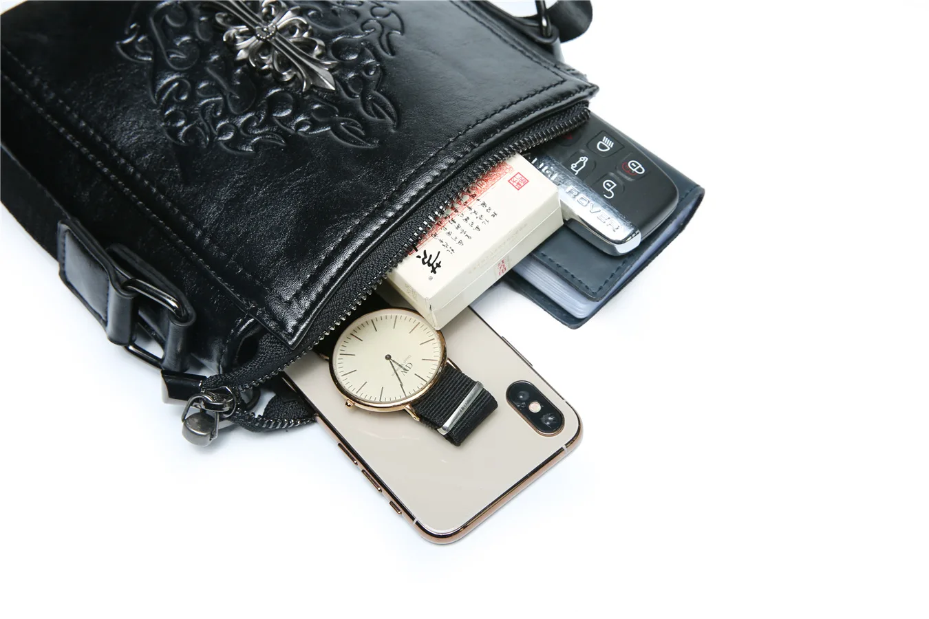 New shoulder bag Korean casual men's bag fashion rivet bags