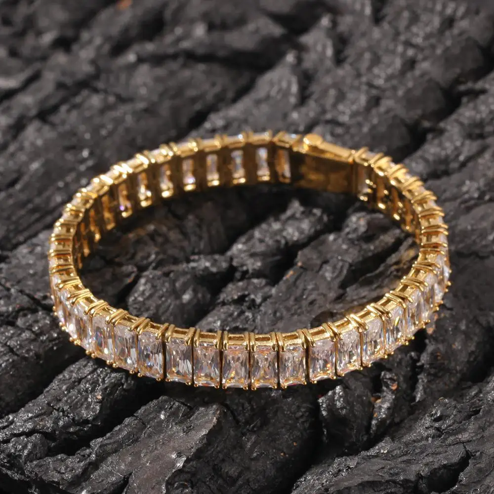 

Мужской браслет в стиле хип-хоп