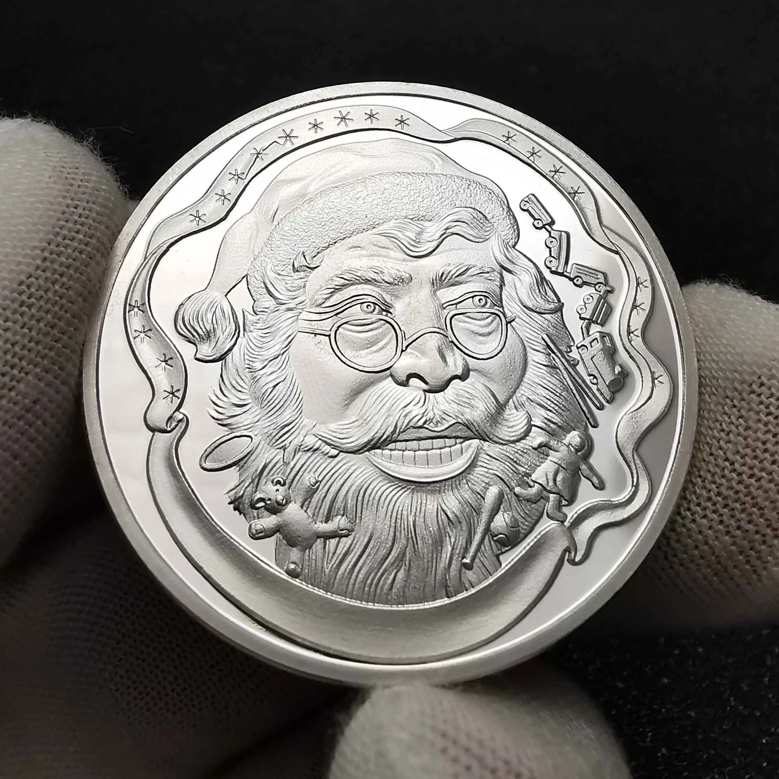 Details about   Coin Commemorative Merry Christmas Challenge Plated Santa Coins Holiday Gifts 