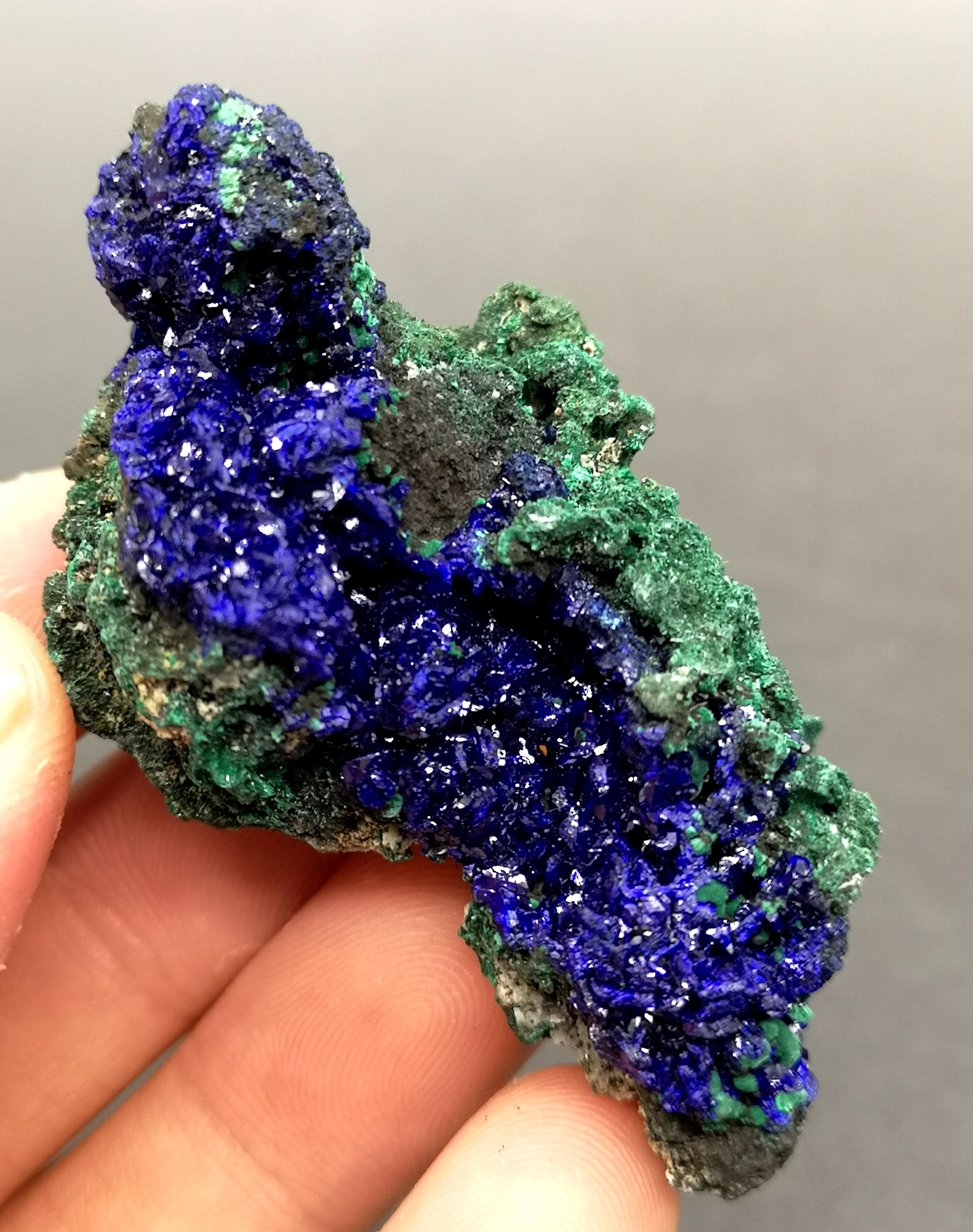 

36g Natural shiny azurite and malachite symbiotic mineral crystal specimens Stones and crystals from China