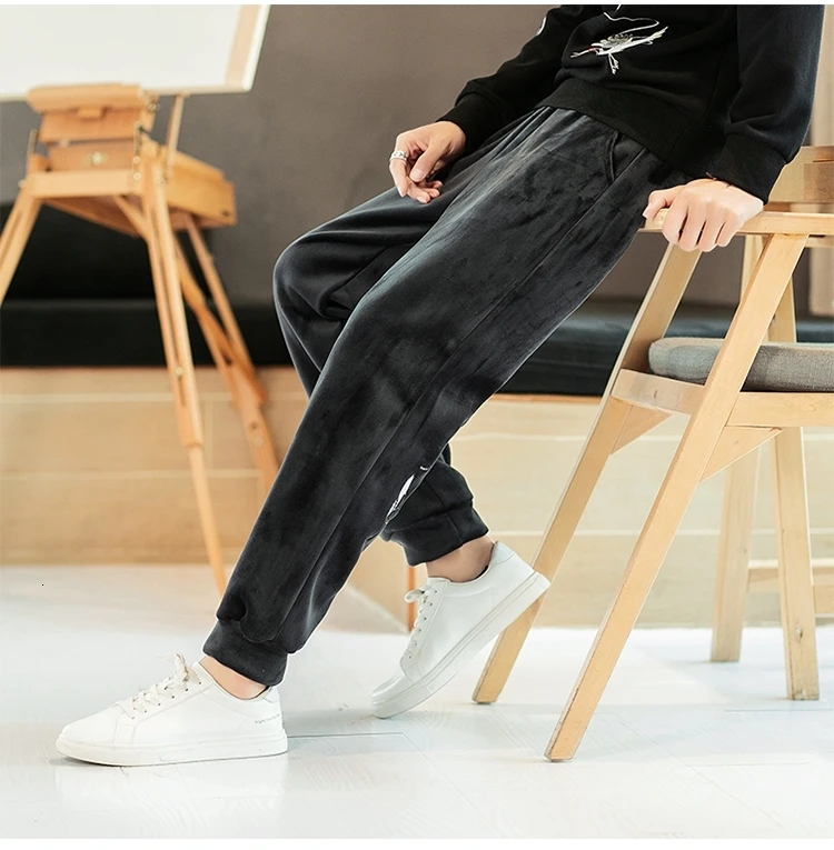 UYUK2019 Winter New Loose Fashion Trend Lanterns Beam Feet Super Warm Embroidery Chinese Style Men's Casual Pants Joggers