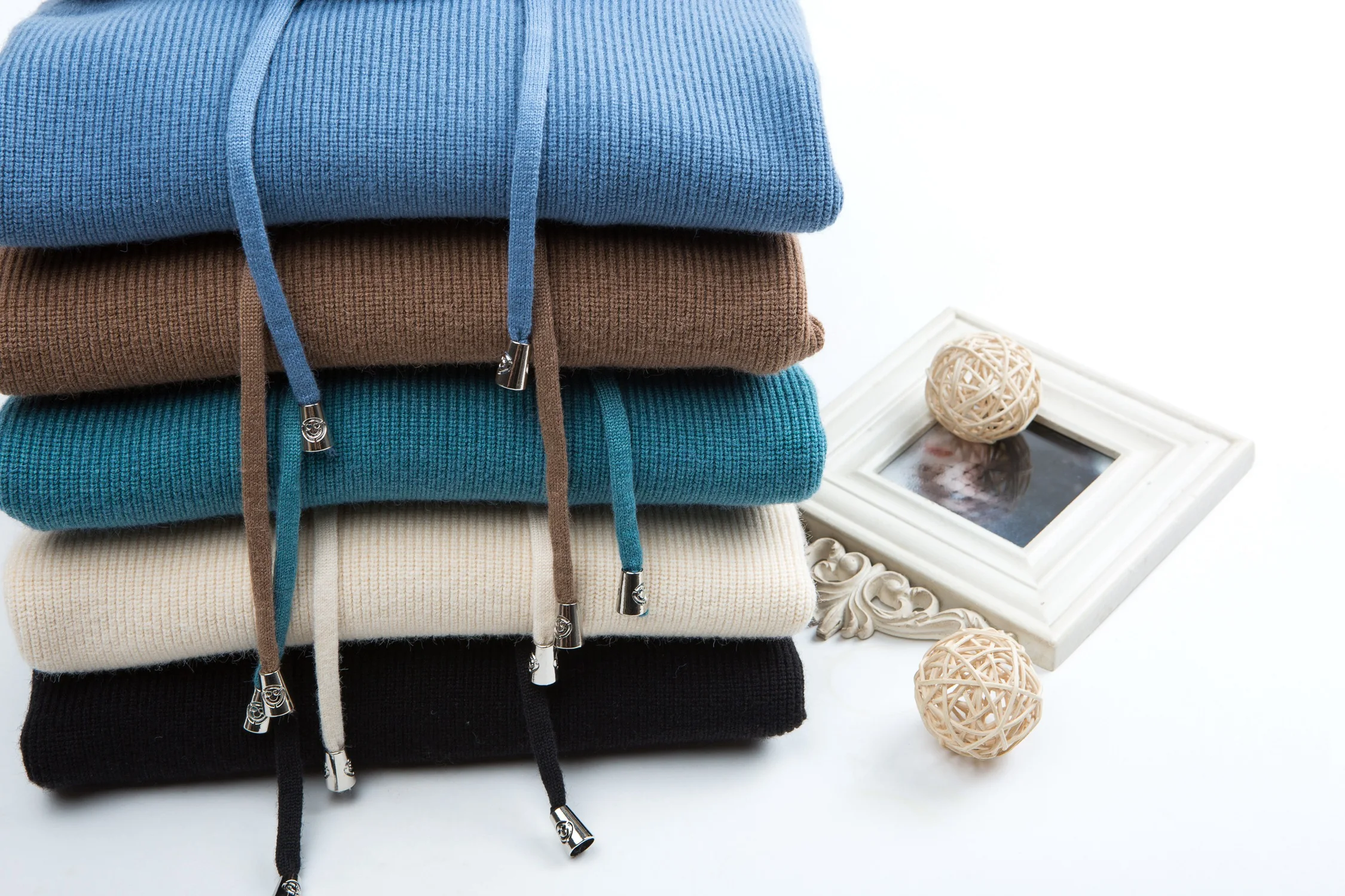YISU осенне-зимний женский свитер с длинным рукавом и v-образным вырезом в полоску, вязаные свитера, свободные пуловеры с капюшоном, пальто для женщин