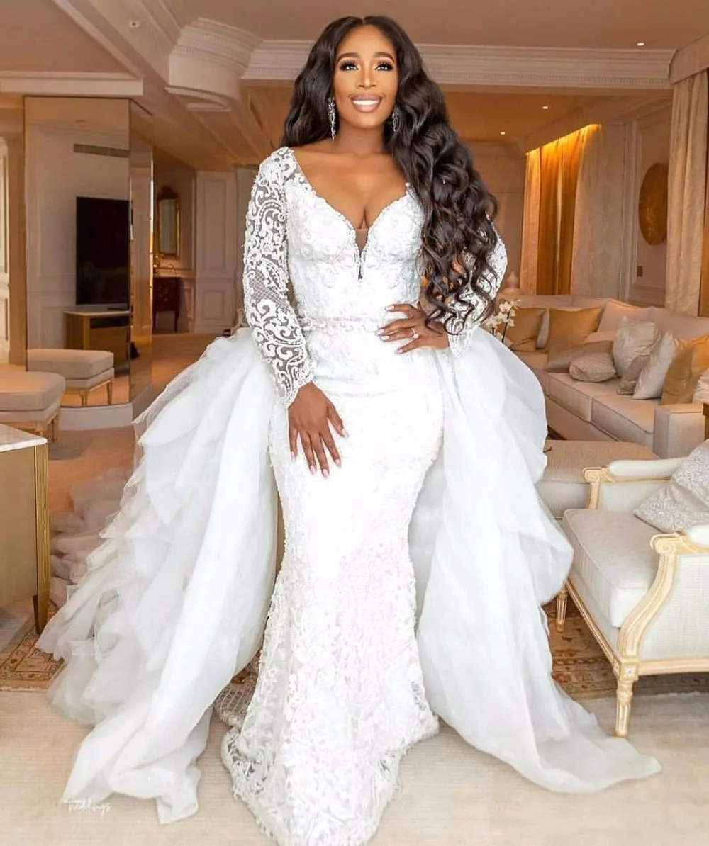 2019 Long Sleeve Mermaid Wedding Dresses With Detachable Train African Lace Appliqued V Neck Crystal Beaded Plus Size Bridal Gowns BC2325