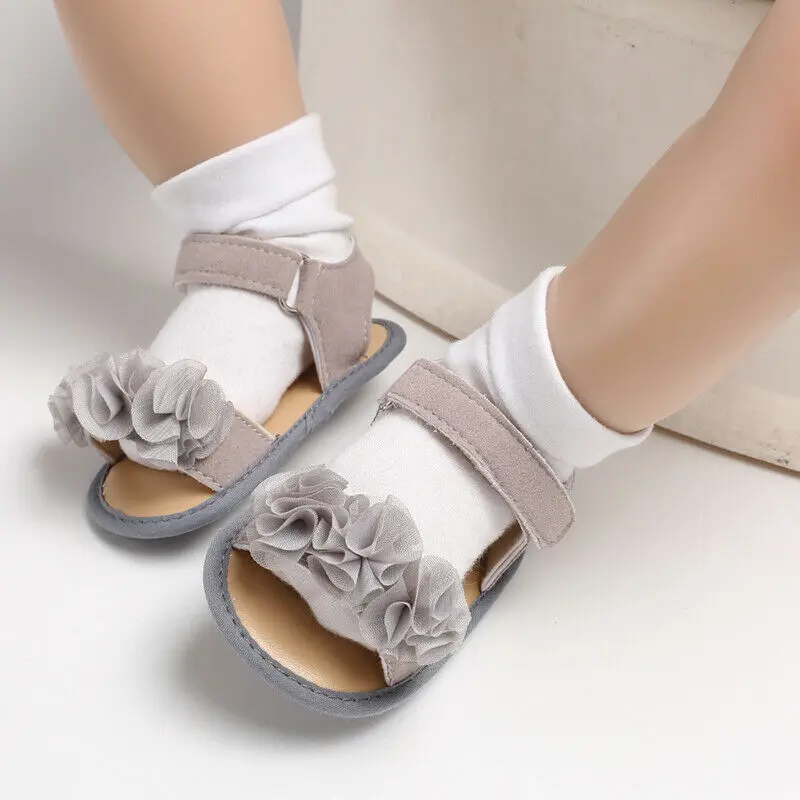 Детские летние сабо от 0 до 18 месяцев; сандалии принцессы с цветочным рисунком для новорожденных девочек; кроссовки для малышей; мягкая обувь для малышей