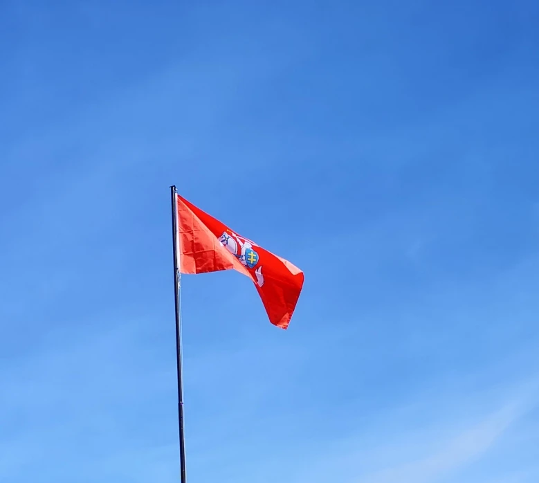 UTB8QJd2vFfJXKJkSamHq6zLyVXaP