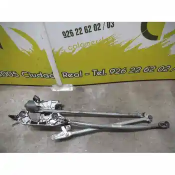 

3766587 engine Clean Front Ford Focus C-Max (CHAP) Trend (d)