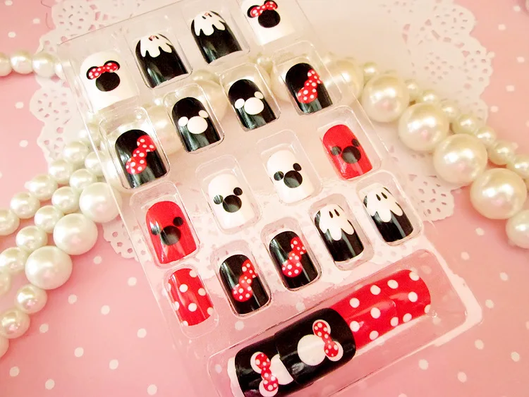 Милый 24 листа/набор поддельные накладные ногти 3D Клей дизайн для девочек маникюрные наклейки для ногтей круглые животные бабочки галстуки
