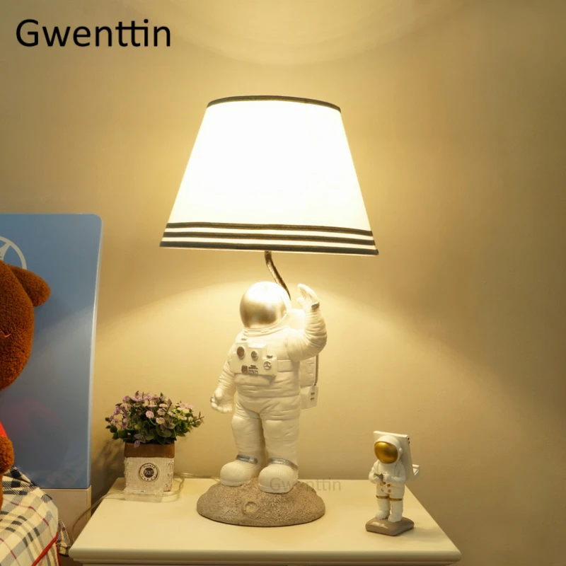 Астронавт, космонавт настольные лампы для детской комнаты мальчик спальня прикроватная Современная Мультяшные полимерные настольная Светодиодная лампа светильники Настольная лампа