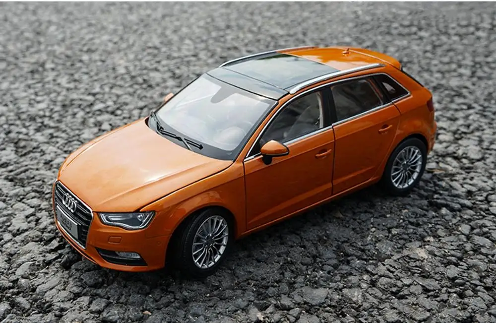 1/18 весы Audi A3 Sportback оранжевые Литые Автомобильные модельные игрушки, коллекционные подарки