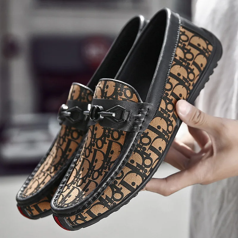

Men Loafers 2020 Spring Summer Soft Genuine Leather Sneakers Men Moccasins Shoes Breathable Slip on Driving Shoes size 39-44