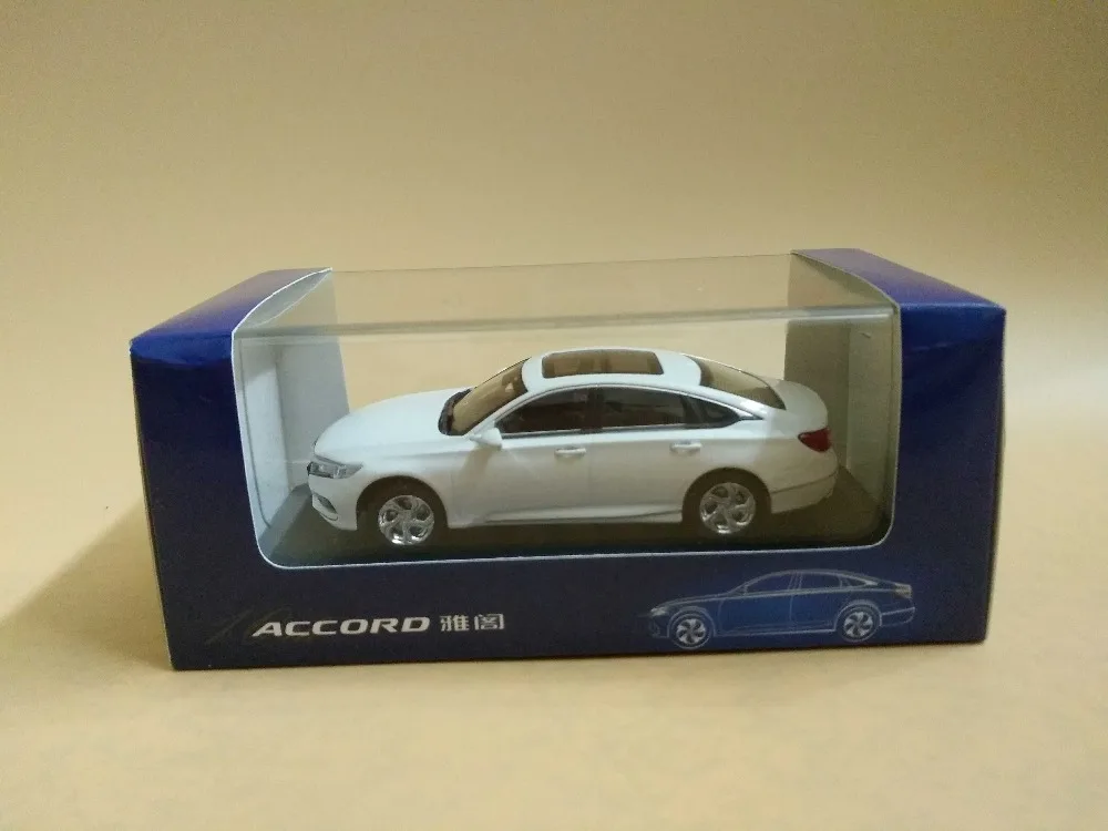 1:43 литье под давлением модель для Honda Accord 10 белый седан Игрушечная машина из сплава миниатюрная коллекция подарки 10th поколение