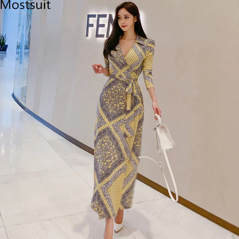 Женское корейское длинное платье макси желтое офисное с принтом рукавом 3/4 v